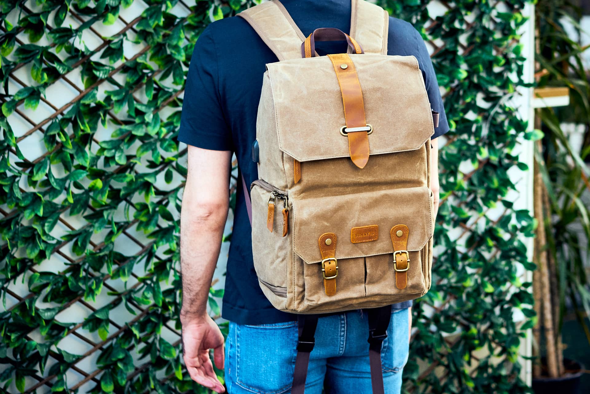 Small camera backpack for travel new arrivals