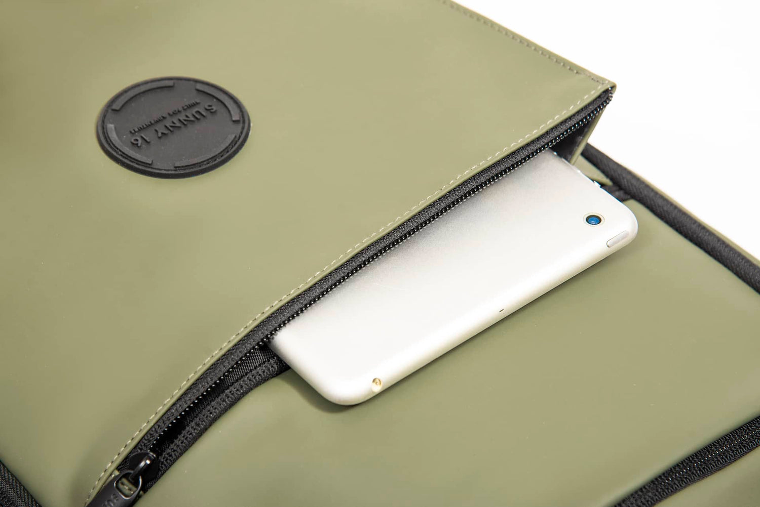Laptop Backpack with Shoe Compartment - Sunny 16