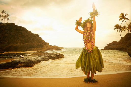 Hawaiian Outfits for Women and Men - Hawaiian Outfit Ideas - Sunny 16