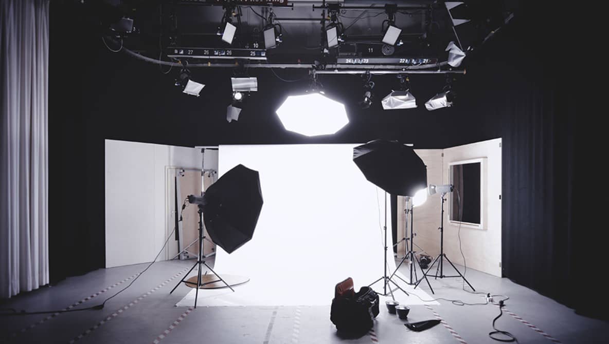 11 Best White Photography Backdrop Options
