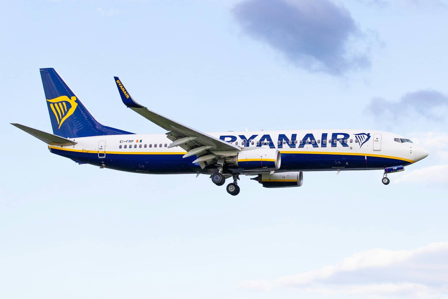 Ryanair Carry On Size - Cabin Bag Size and Allowances - Sunny 16