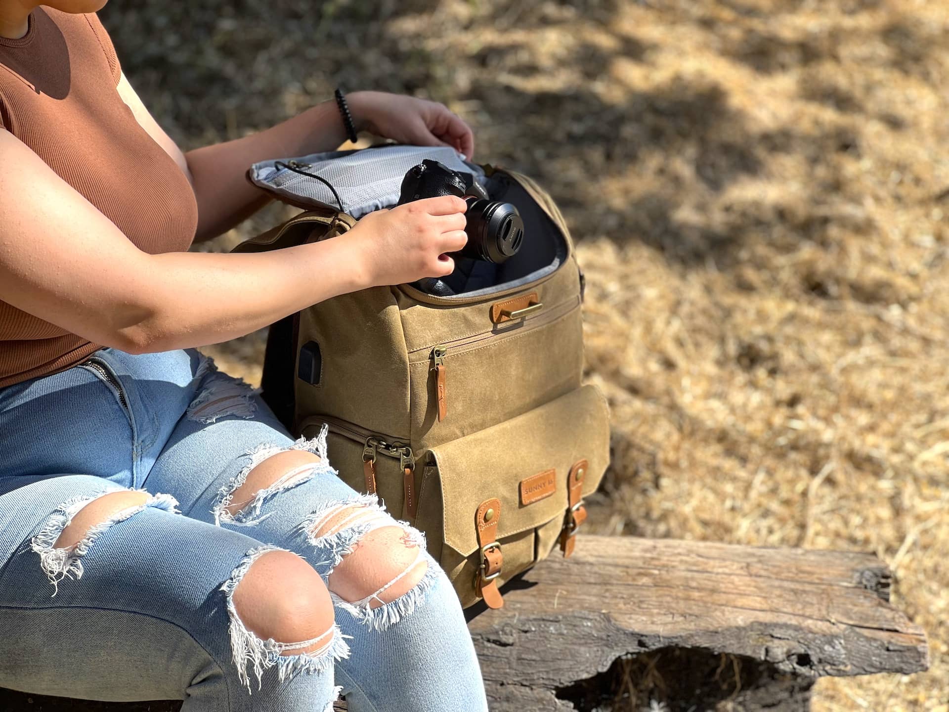 Womens Camera Backpacks - DSLR Mirrorless Photography Bag - Sunny 16 Camera Bags
