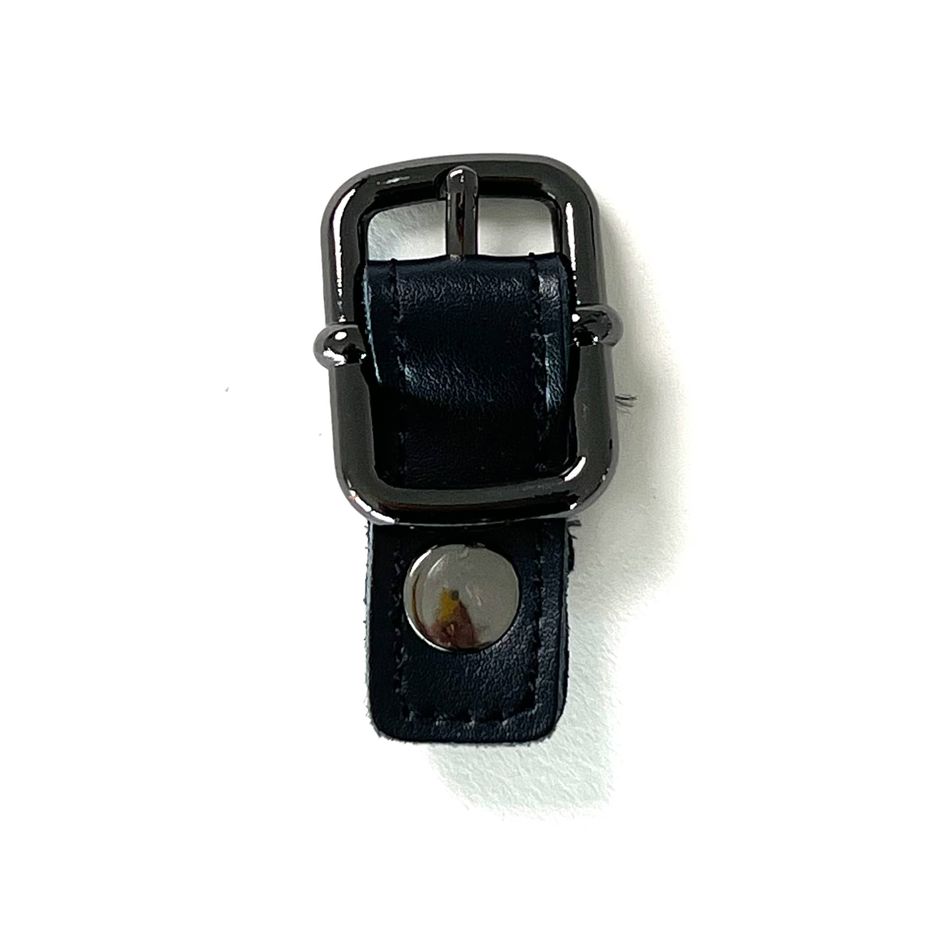 Front Buckle